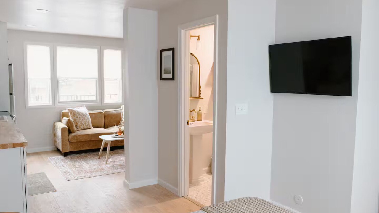 Photo of Bedroom in North End
