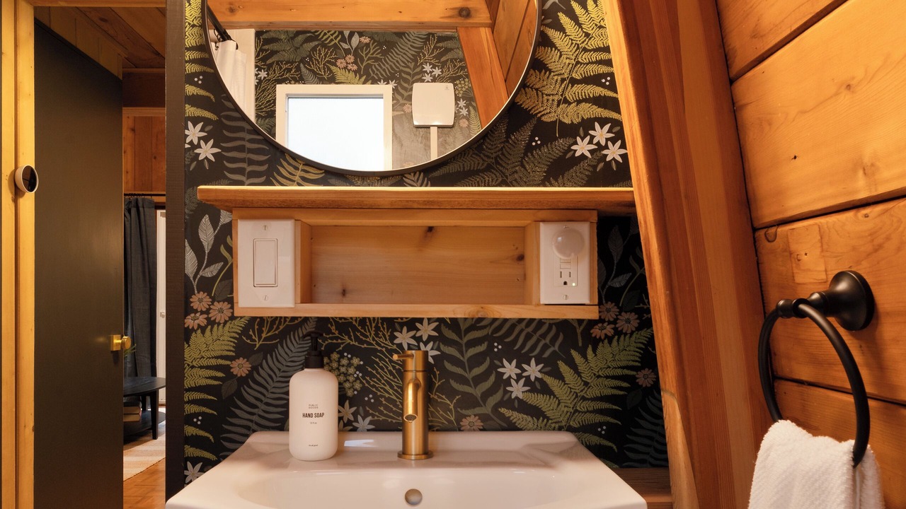 Photo of Bathroom in Glacier