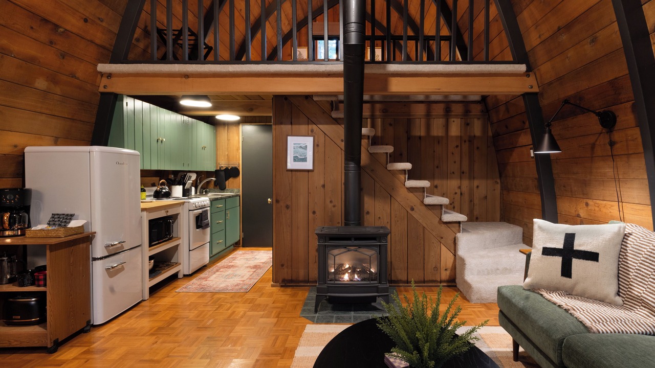 Photo of Livingroom in Glacier