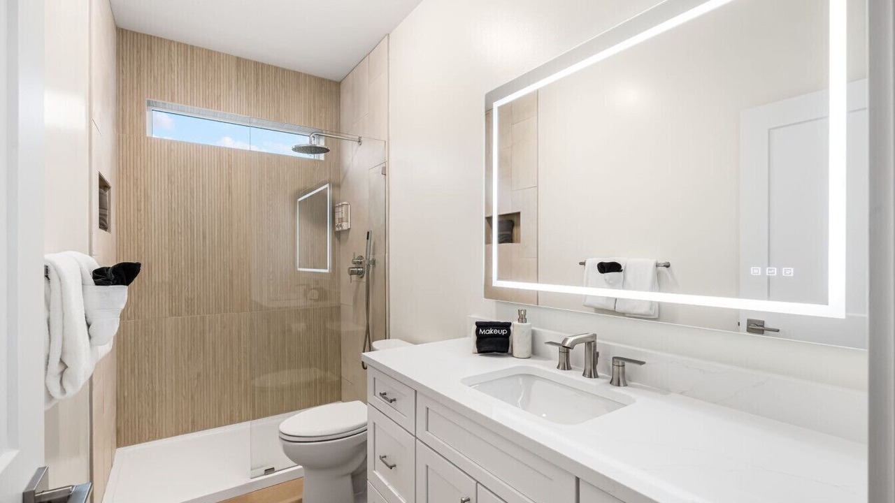 Photo of Bathroom in Trestle Creek