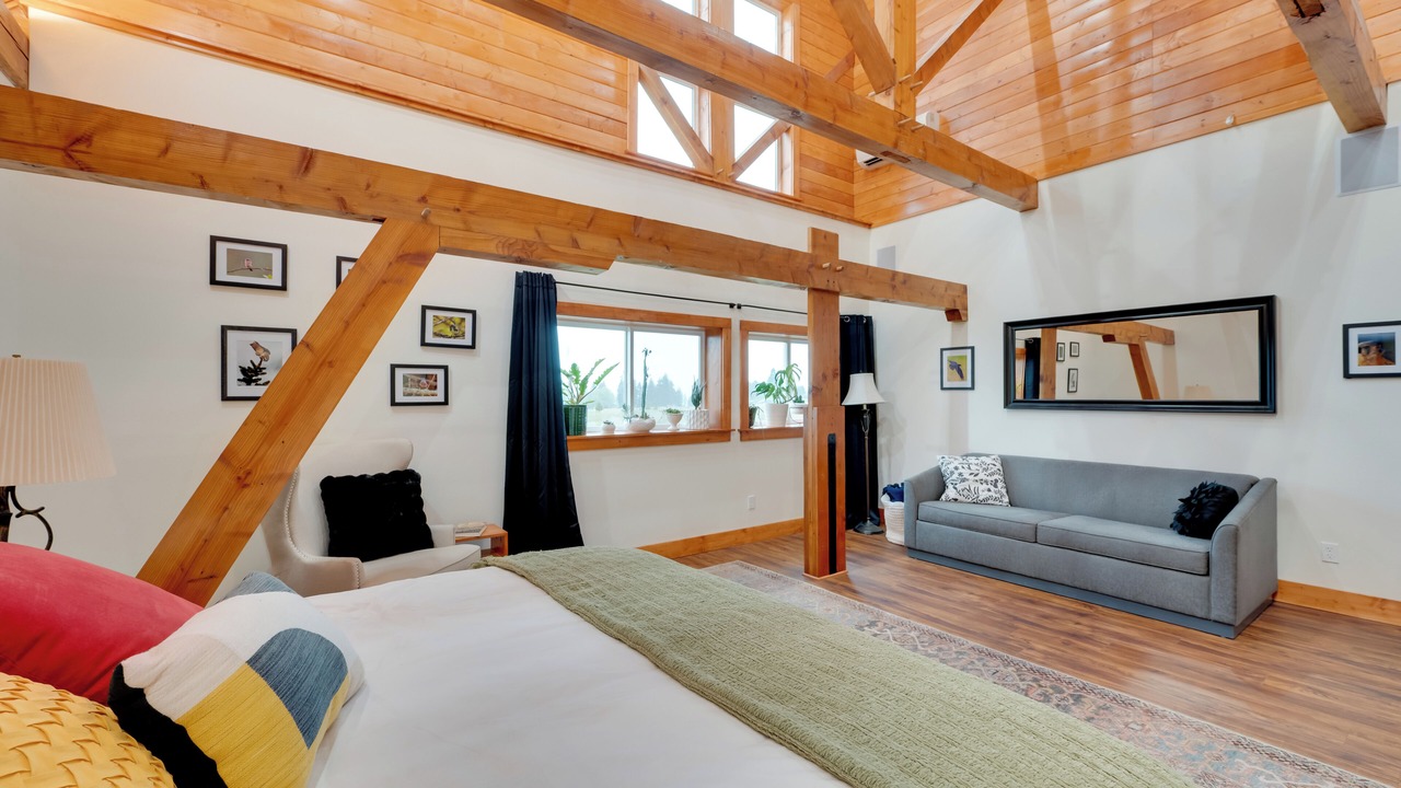 Photo of Bedroom in Lewis County