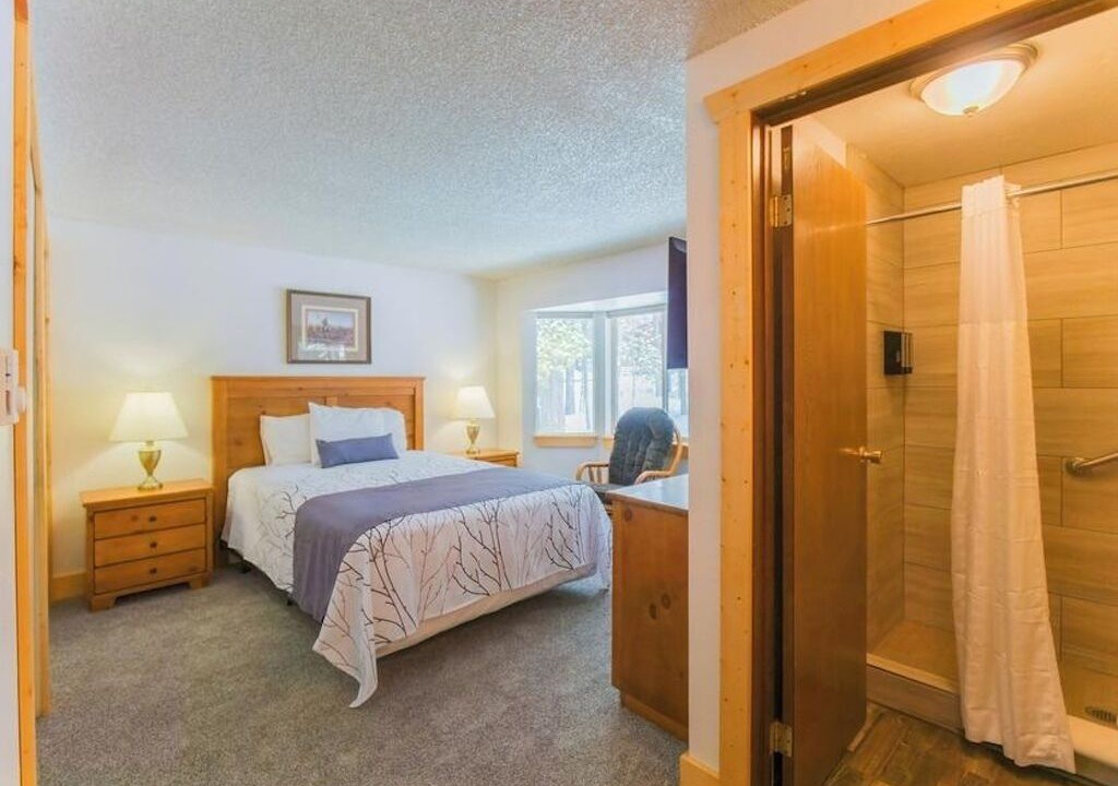 Photo of Bedroom in Island Park
