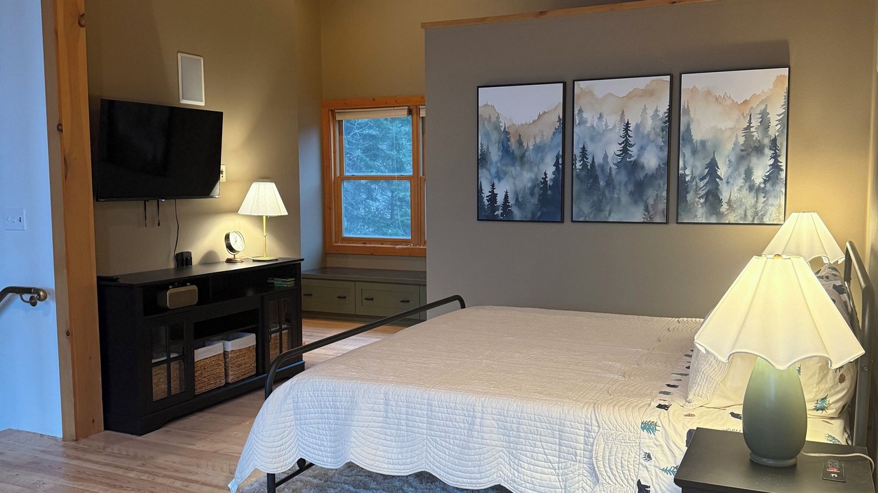 Photo of Bedroom in Pend Oreille County