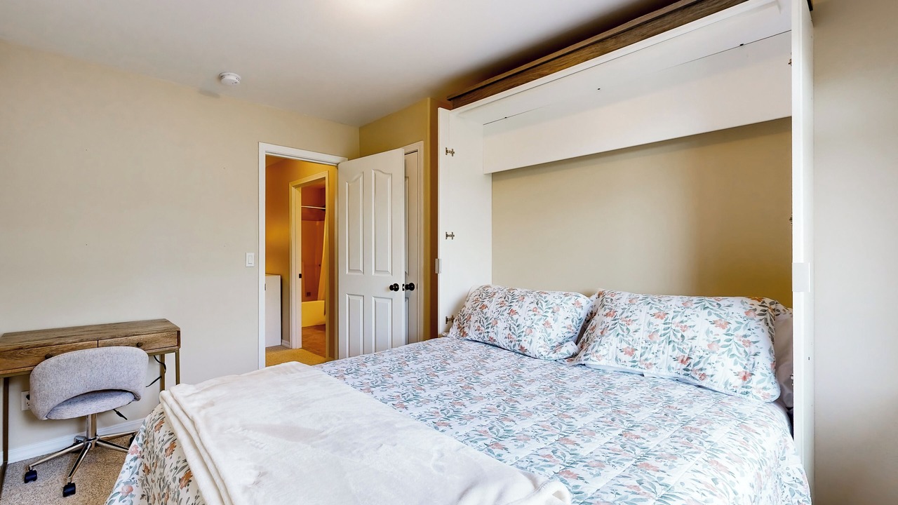 Photo of Bedroom in Klamath Falls