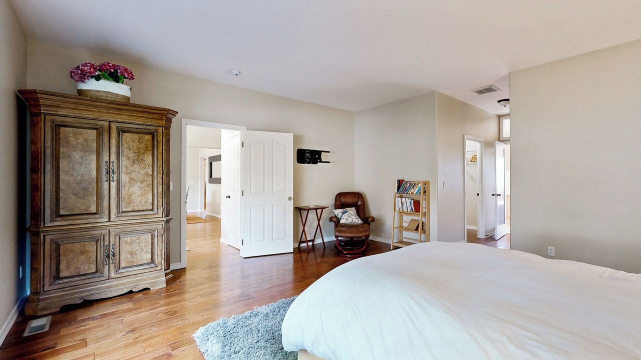 Photo of Bedroom in Klamath Falls