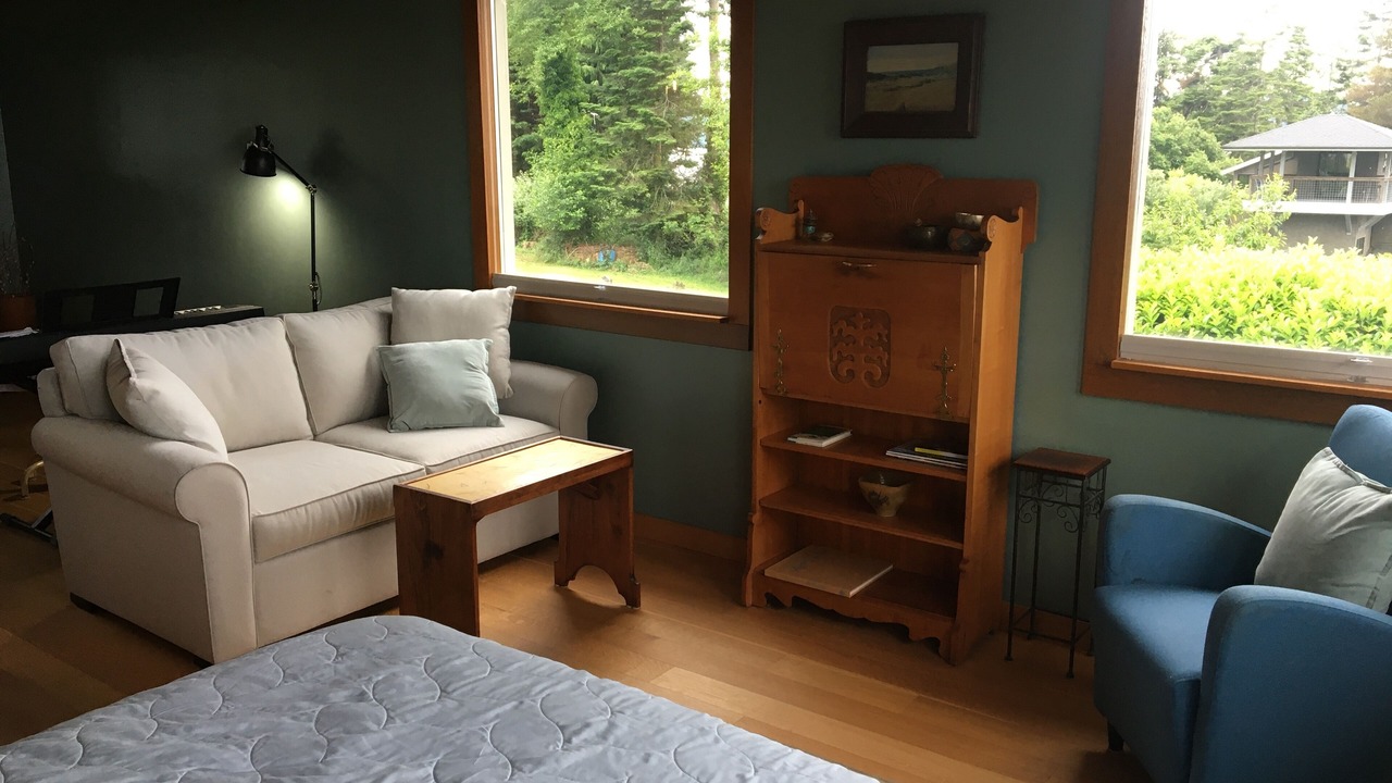 Photo of Bedroom in Langley