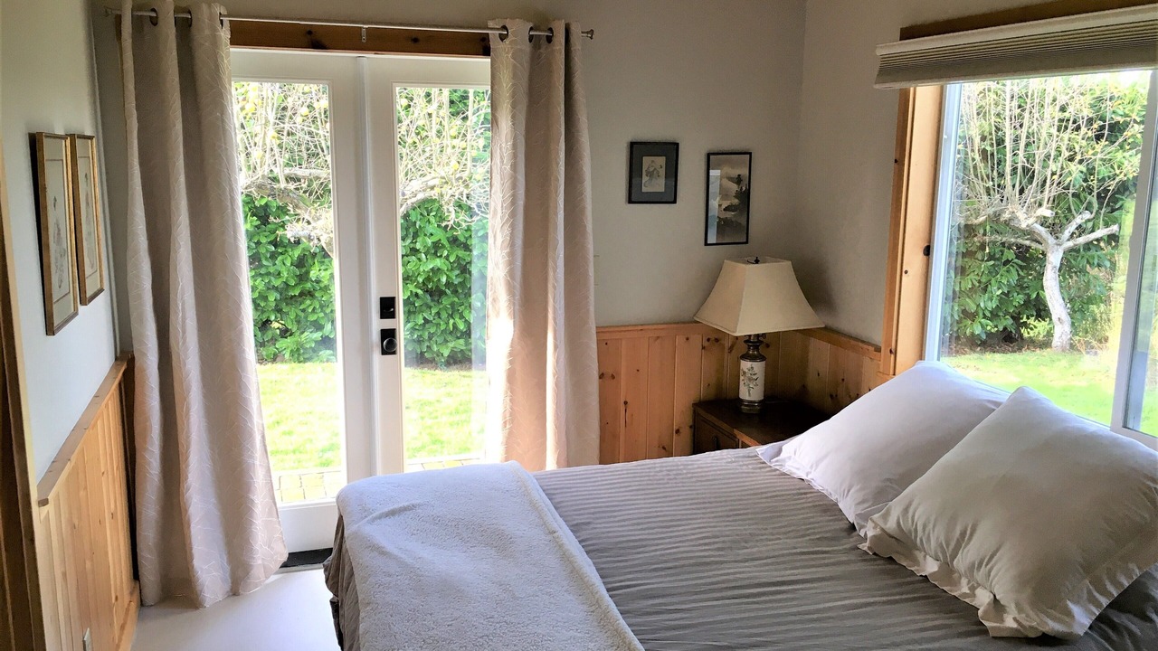 Photo of Bedroom in Langley