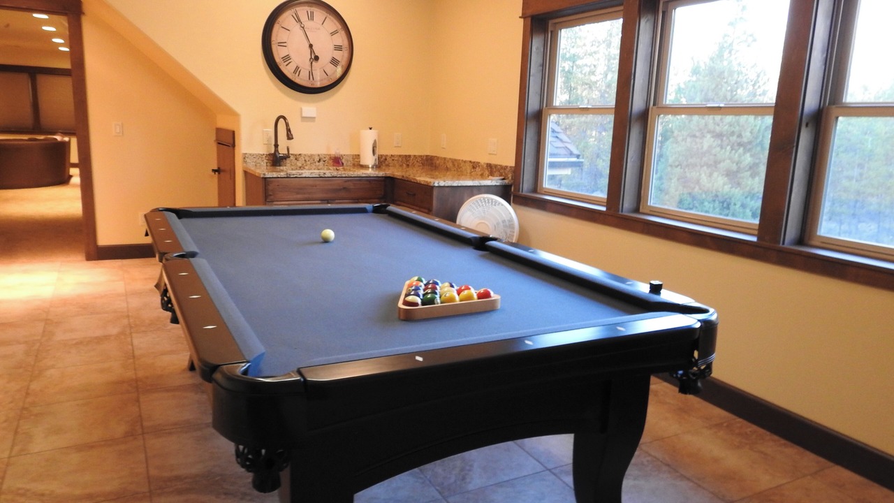 Photo of Bedroom in Oregon Water Wonderland