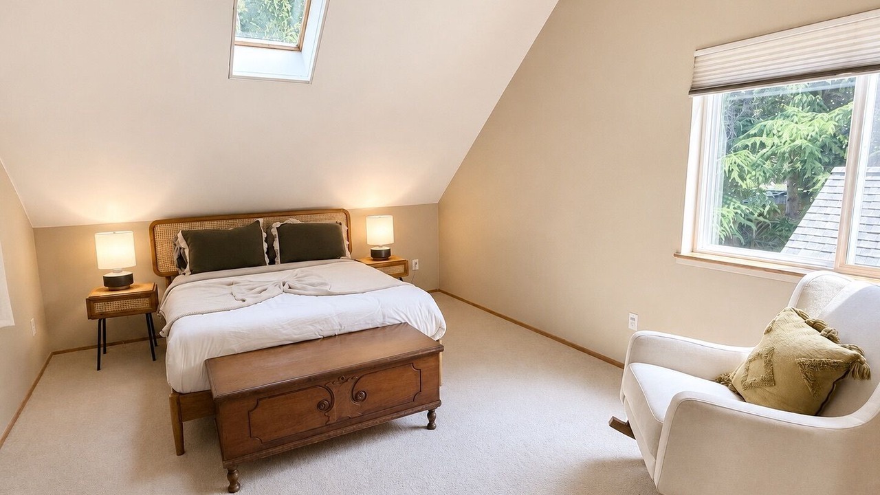 Photo of Bedroom in Coupeville