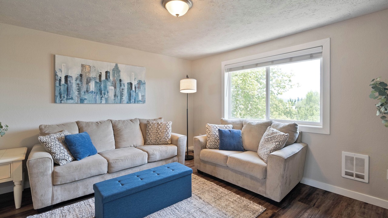 Photo of Livingroom in Logan