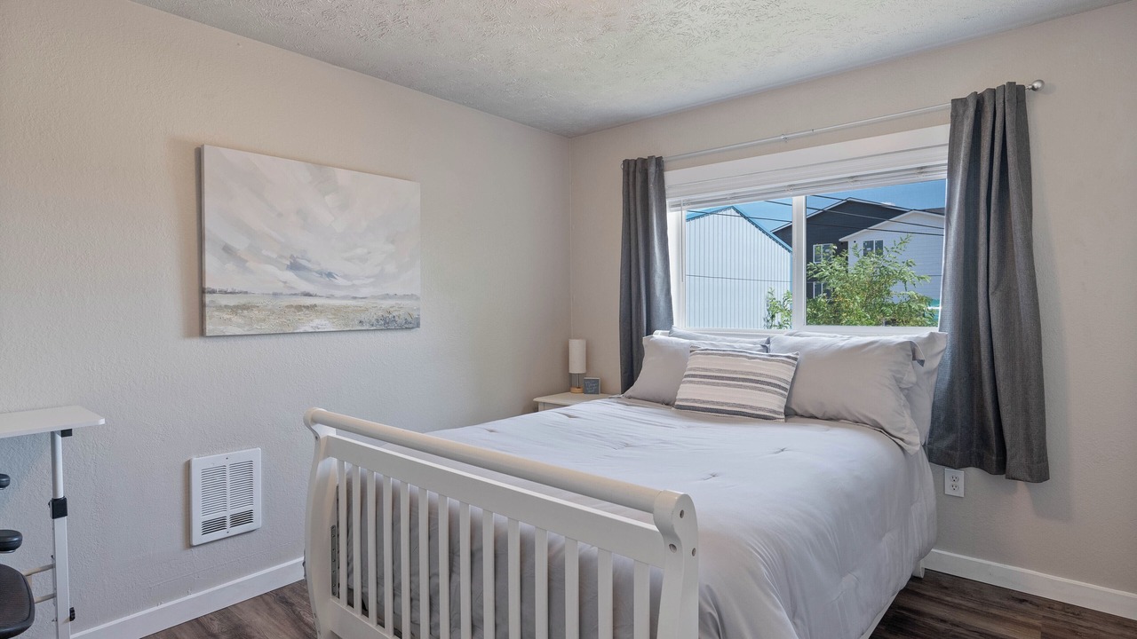 Photo of Bedroom in Logan
