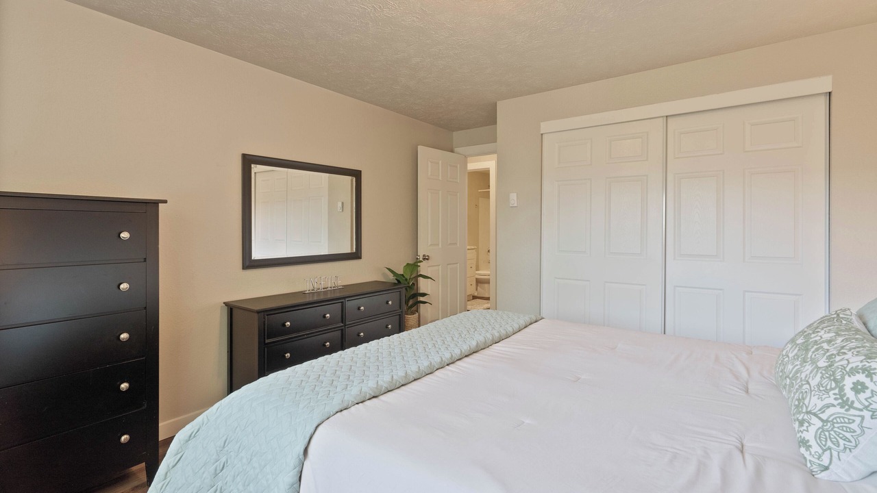 Photo of Bedroom in Logan