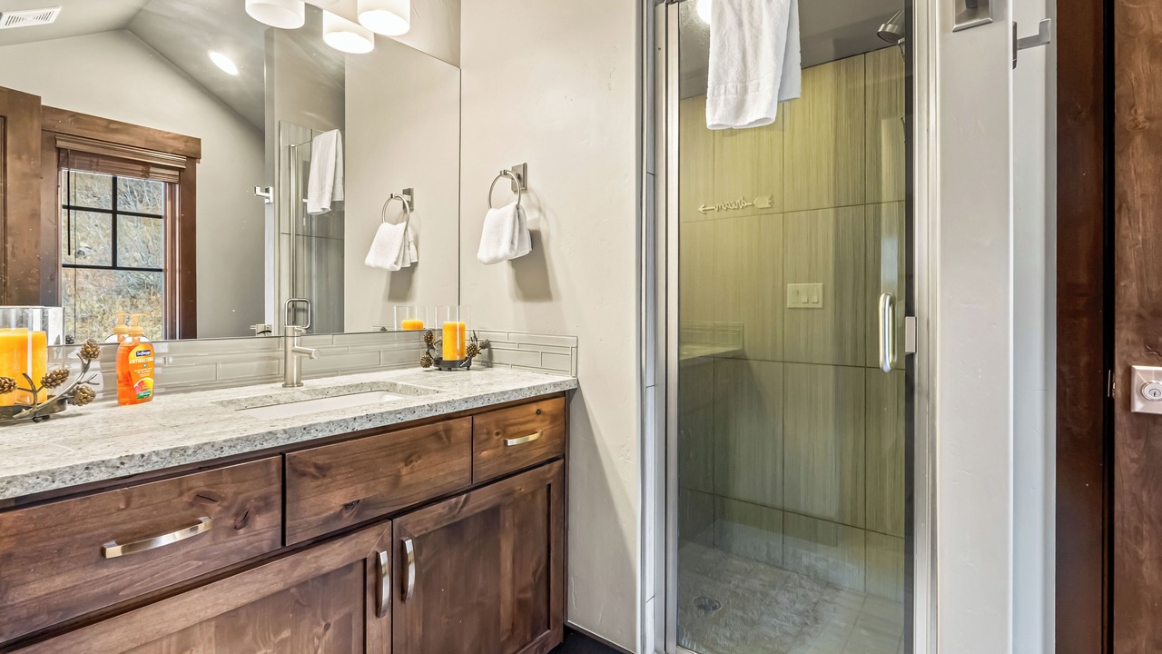 Photo of Bathroom in Tamarack Resort
