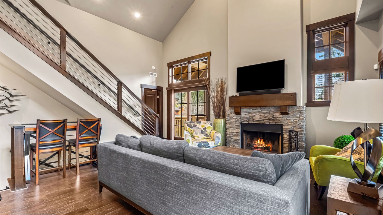 Photo of Livingroom in Tamarack Resort