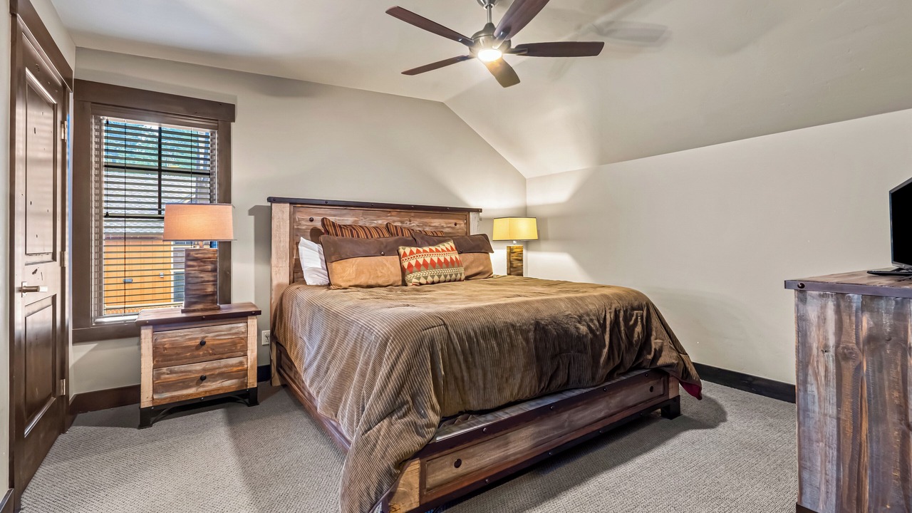 Photo of Bedroom in Tamarack Resort