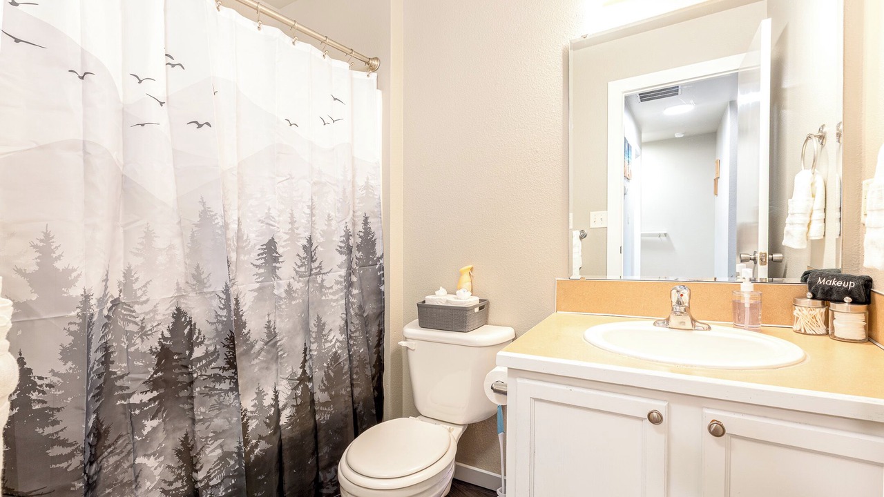 Photo of Bathroom in Veterans Park