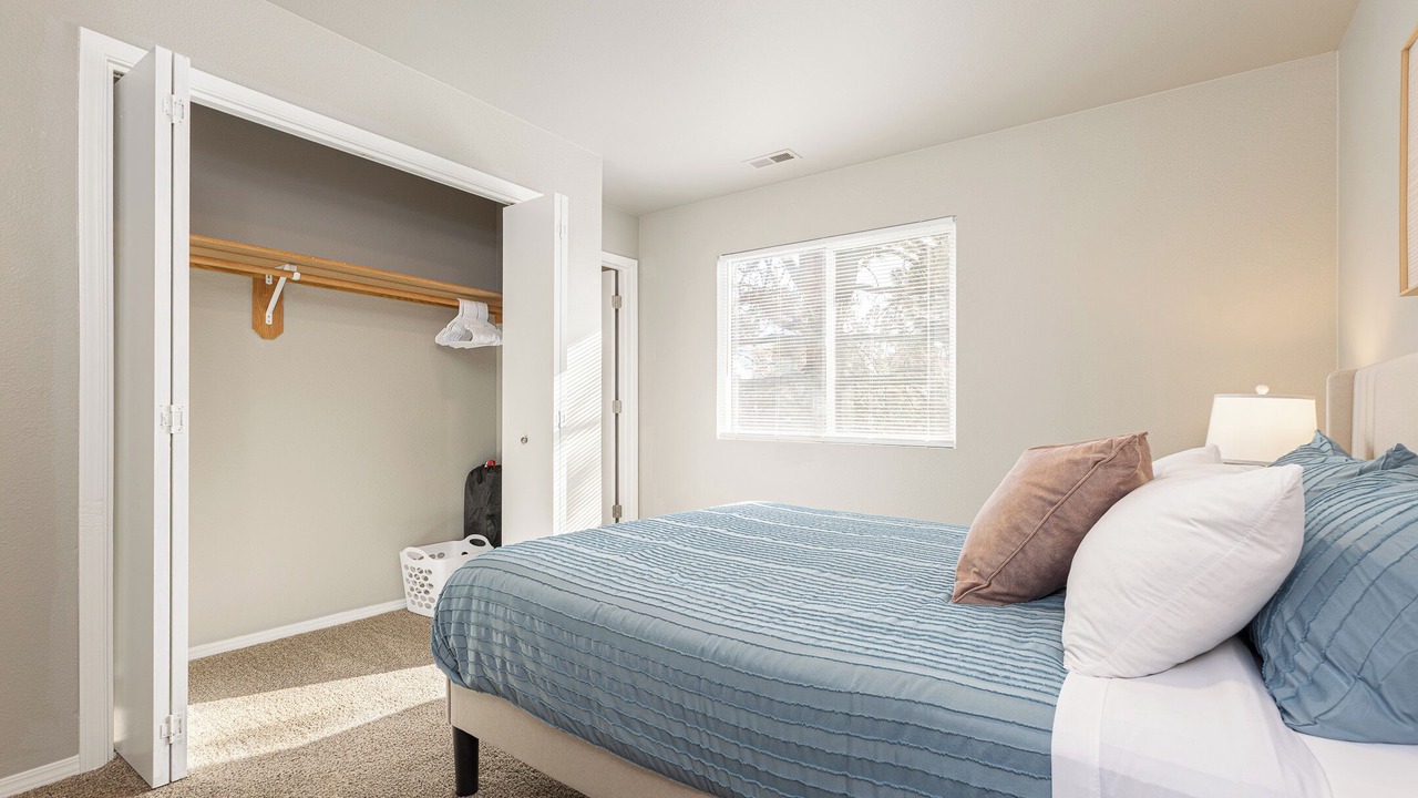 Photo of Bedroom in Veterans Park