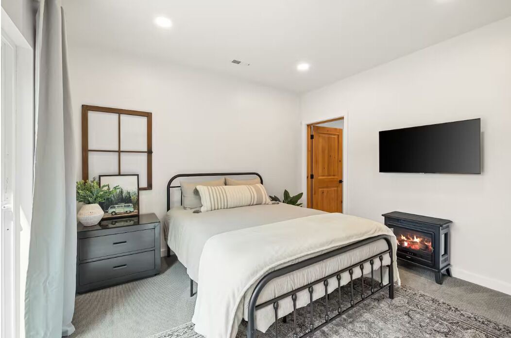 Photo of Bedroom in Garden District