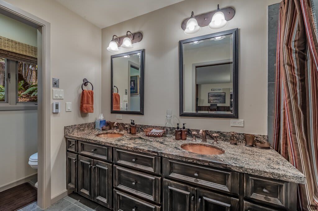 Photo of Bathroom in Hope