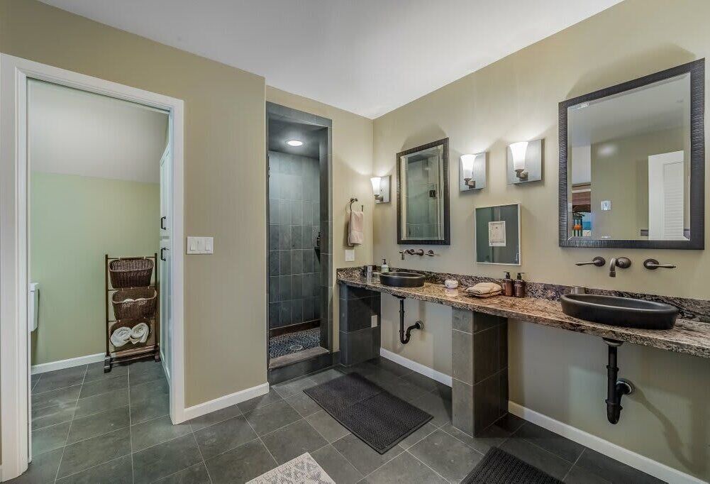 Photo of Bathroom in Hope
