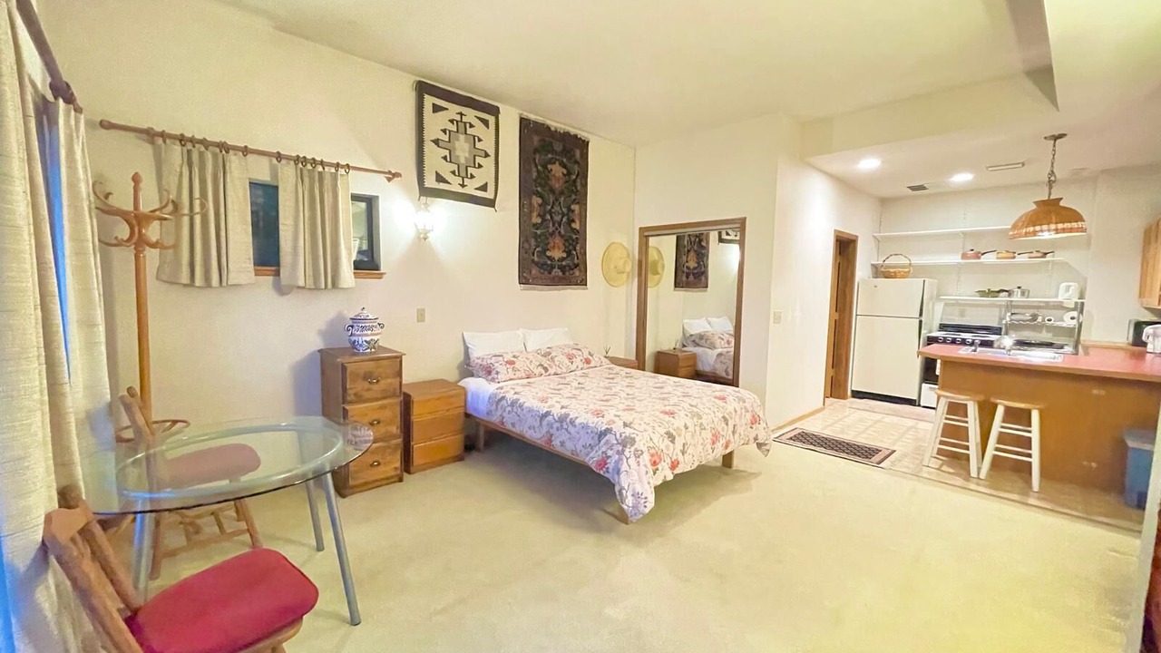 Photo of Bedroom in Matthews Beach