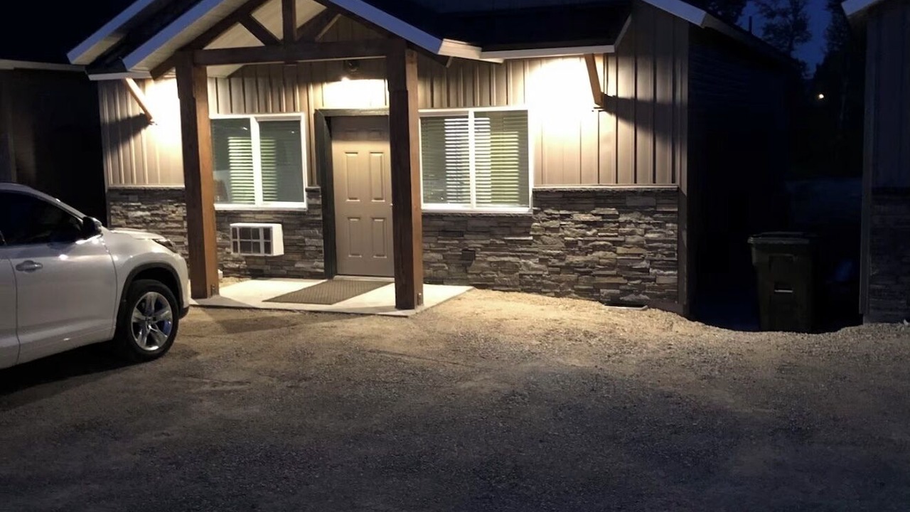 Photo of Outdoor in Salmon