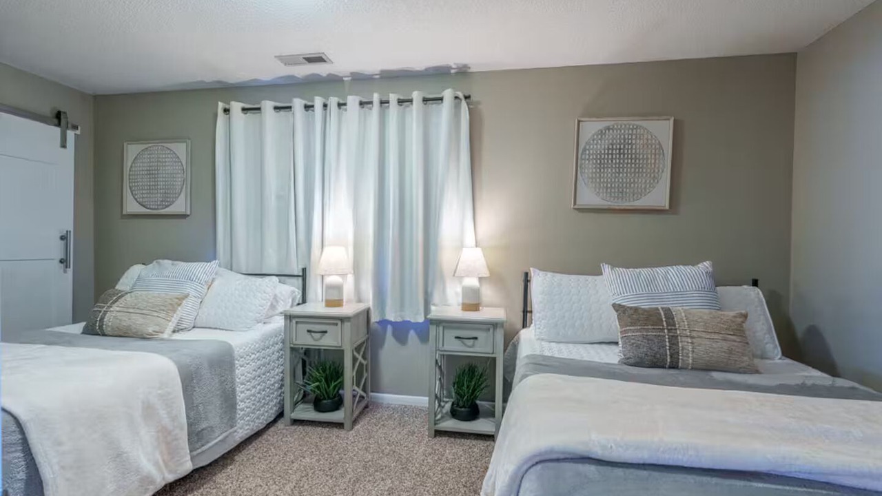 Photo of Bedroom in Killen