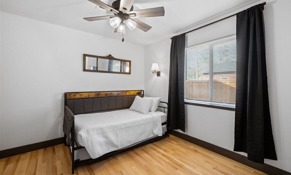 Photo of Bedroom in Grants Pass