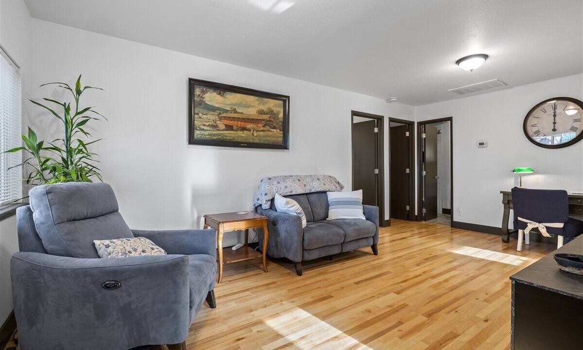 Photo of Livingroom in Grants Pass