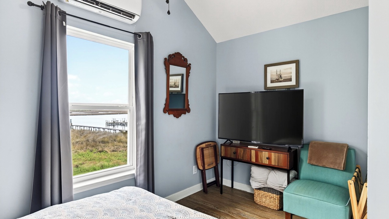 Photo of Bedroom in Biloxi