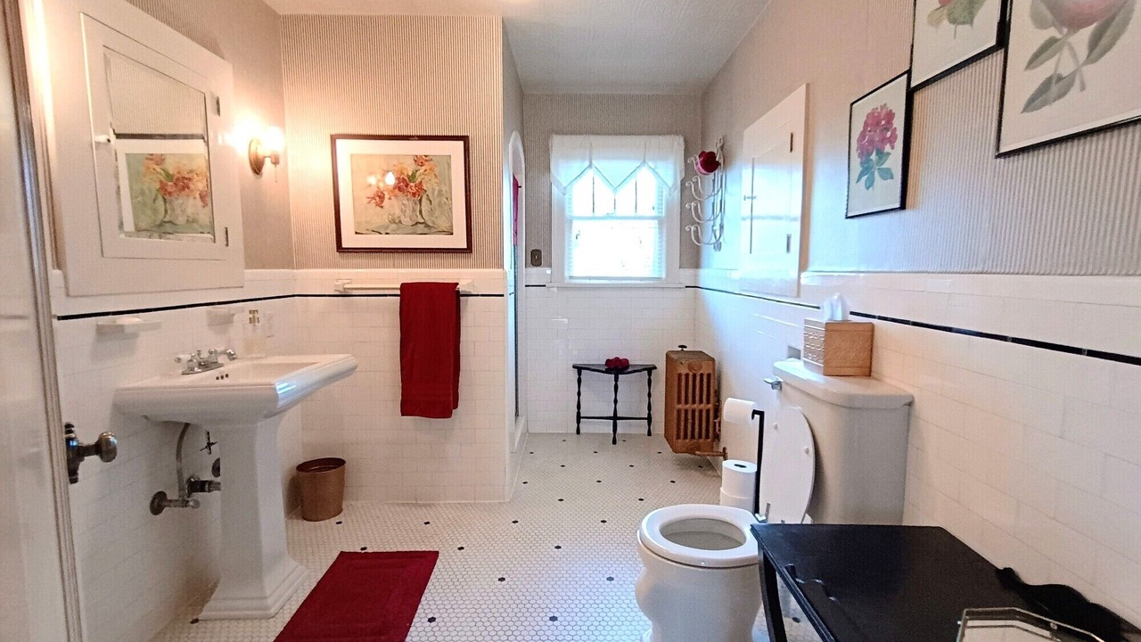 Photo of Bathroom in Altamont