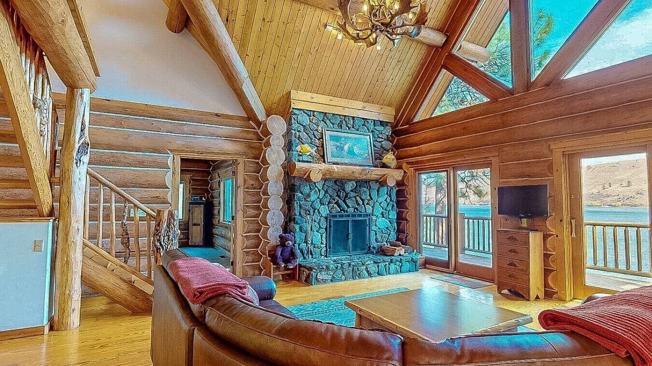 Photo of Livingroom in Wallowa County