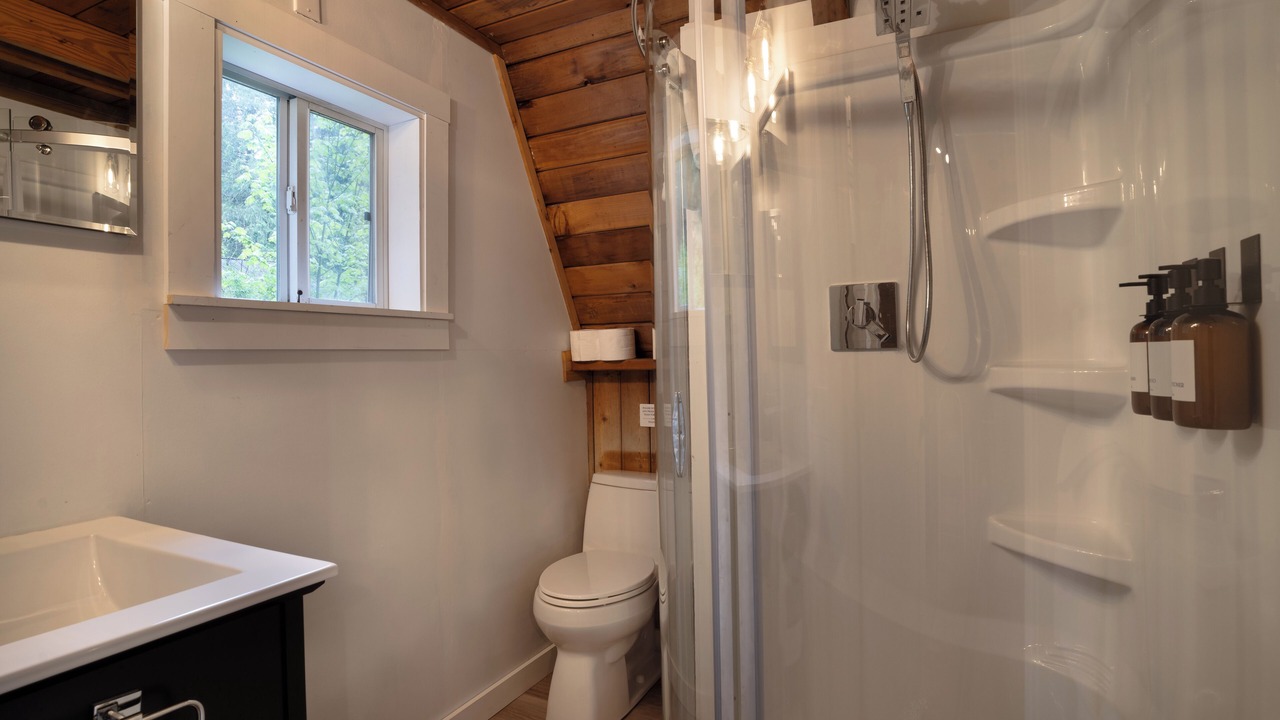 Photo of Bathroom in Glacier