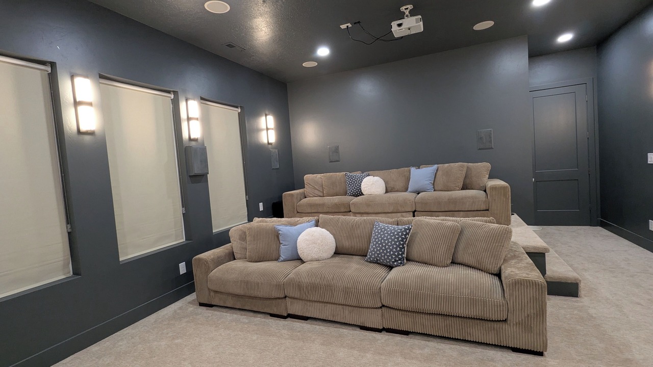 Photo of Livingroom in Hurricane