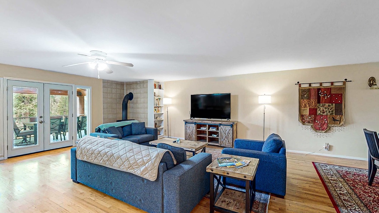 Photo of Livingroom in Spirit Lake