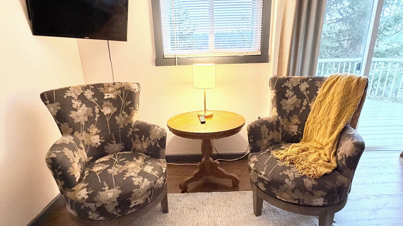 Photo of Livingroom in Hayden Lake