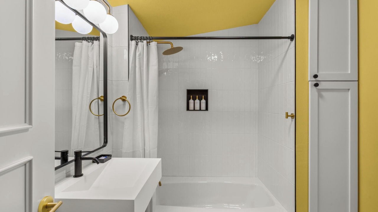 Photo of Bathroom in North End