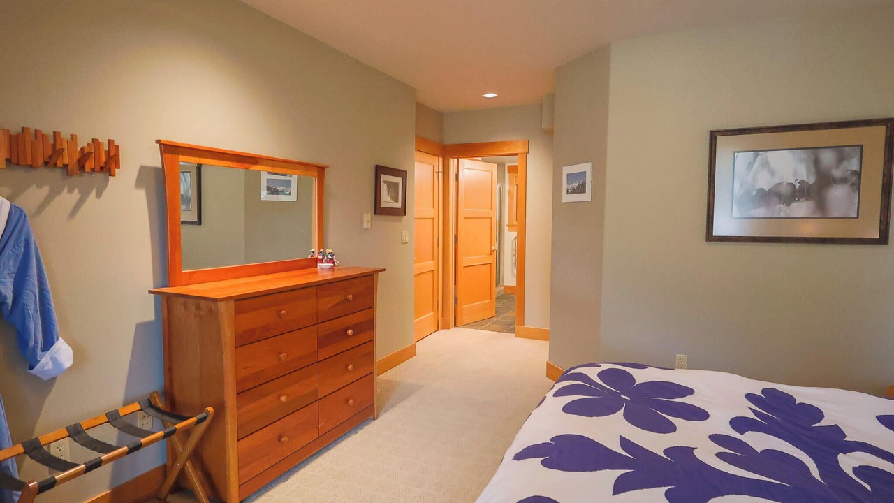 Photo of Bedroom in Mazama