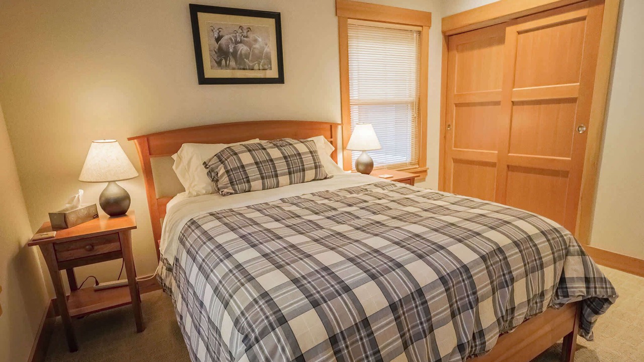 Photo of Bedroom in Mazama