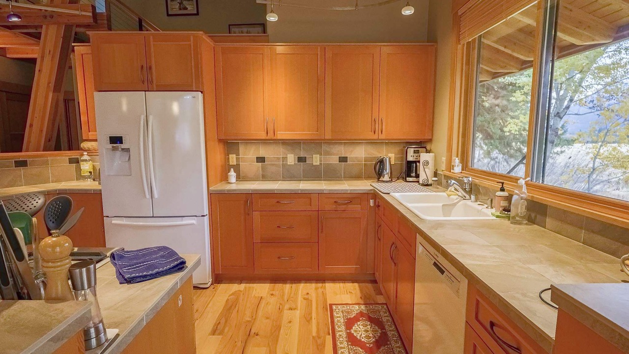 Photo of Kitchen in Mazama