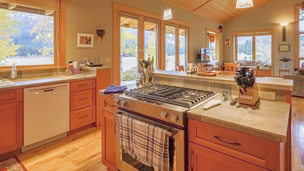 Photo of Kitchen in Mazama