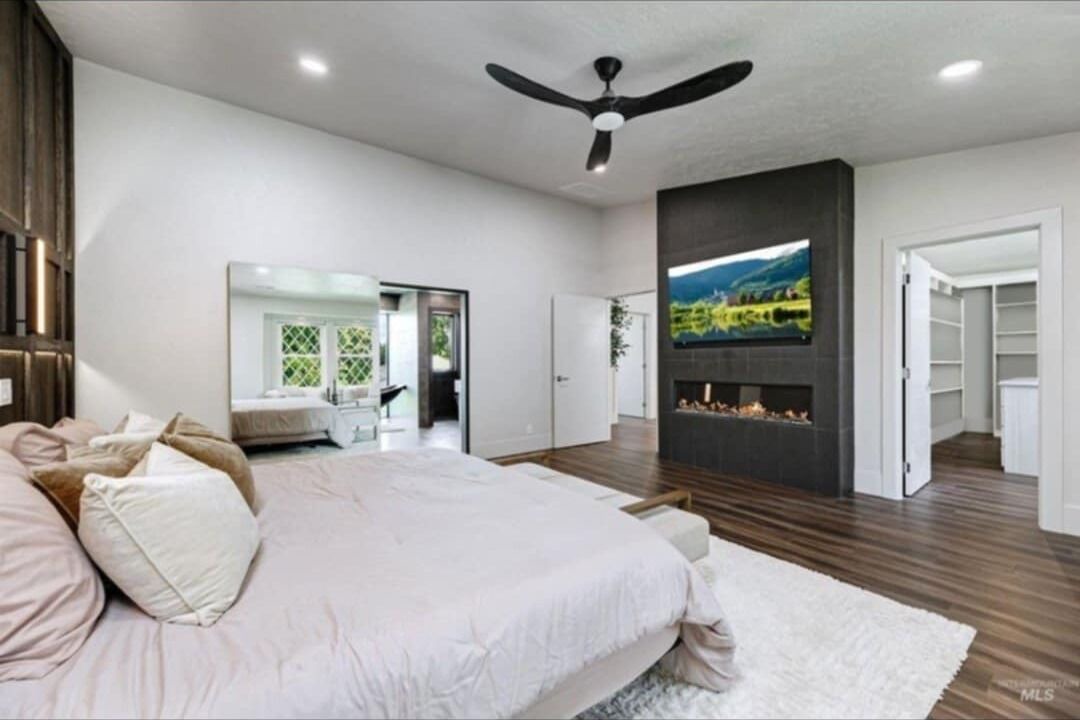 Photo of Bedroom in Eagle