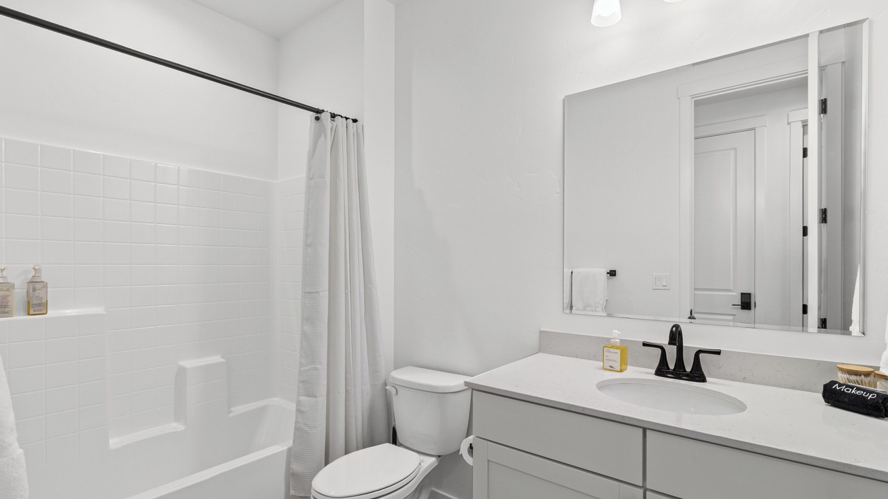 Photo of Bathroom in Star
