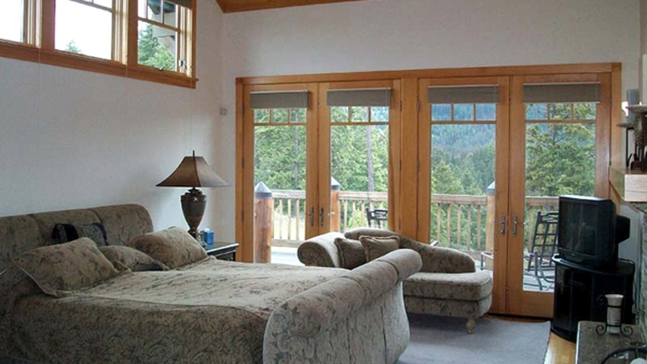 Photo of Livingroom in Trout Creek