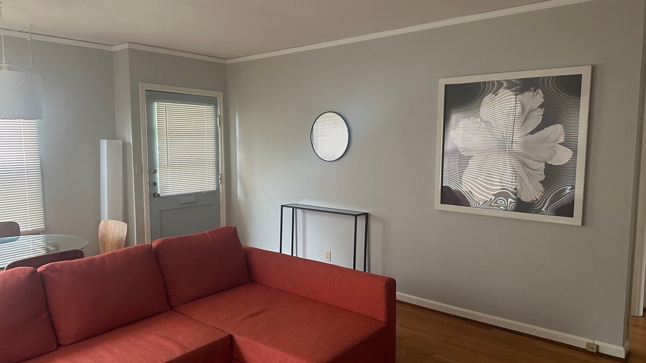 Photo of Livingroom in Creston - Kenilworth