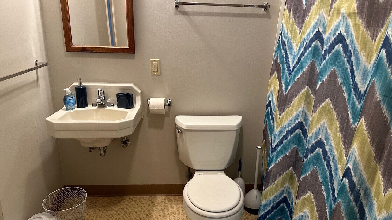 Photo of Bathroom in Creston - Kenilworth