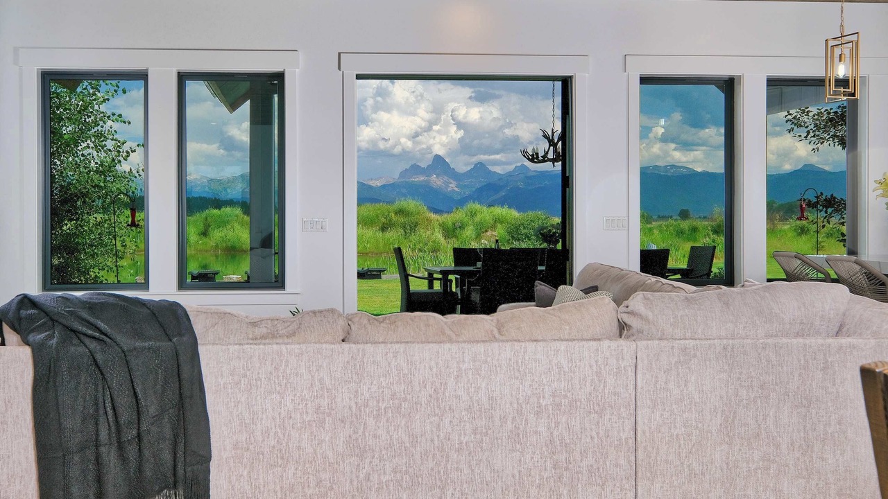 Photo of Livingroom in Tetonia