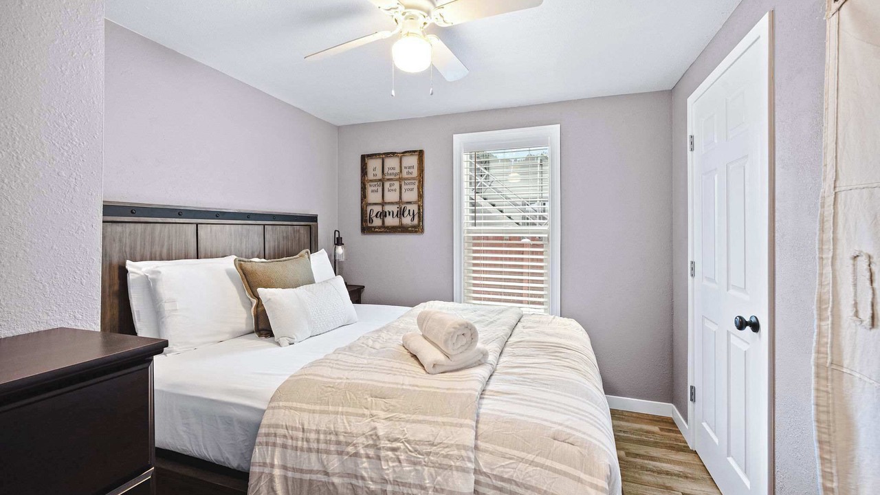 Photo of Bedroom in Garden District