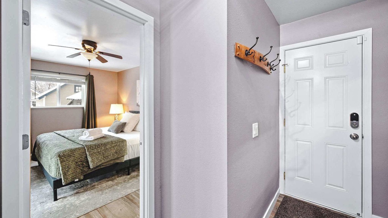 Photo of Bedroom in Garden District