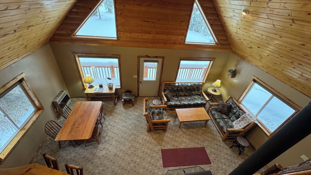 Photo of Livingroom in Riggins Hot Springs
